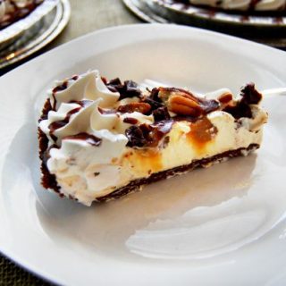 Easy Bunco Night Desserts – Edwards Pies