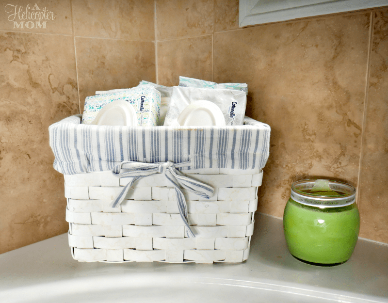freshcare-cleansing-cloths-in-basket